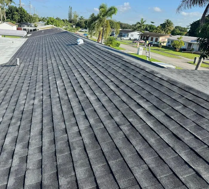 TJ PLATINUM ROOFING LLC Picture 2