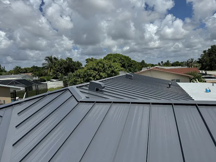 TJ PLATINUM ROOFING LLC Picture 7