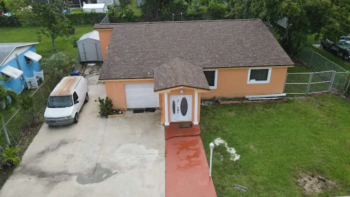 TJ PLATINUM ROOFING LLC Picture 9