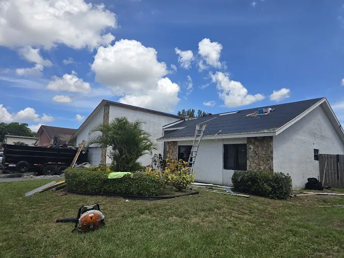 Advanced Roofing & Construction LLC Picture 1