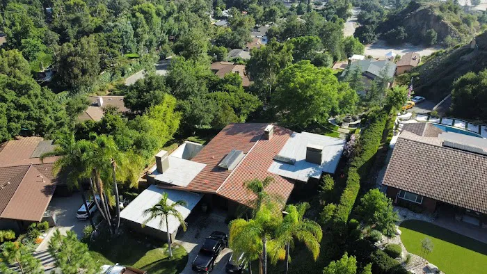 ROOFING AND CONSTRUCTION Picture 2