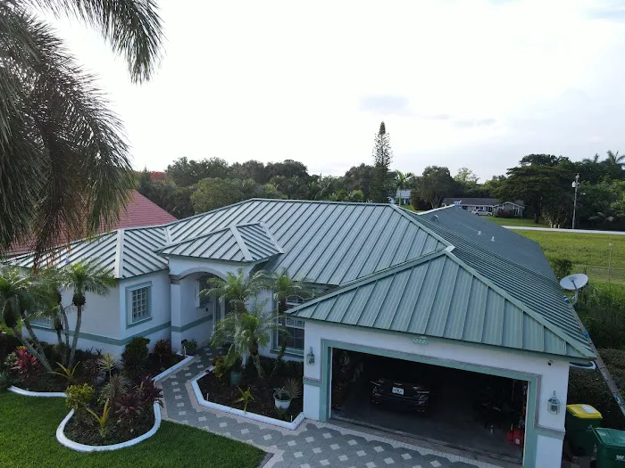 Salvas Roofing of SFL LLC Picture 4