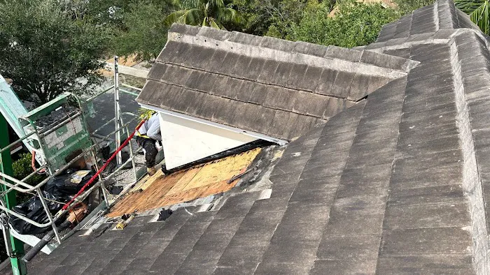 RHI Roofing Picture 4