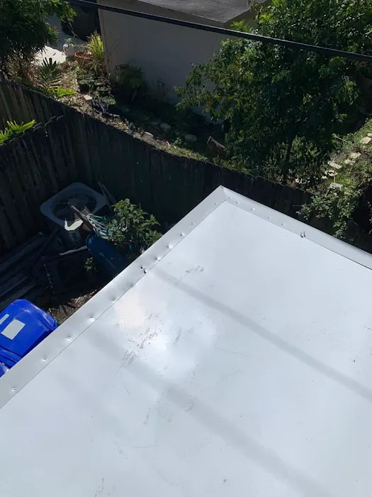 Sombrilla Roofing Picture 2