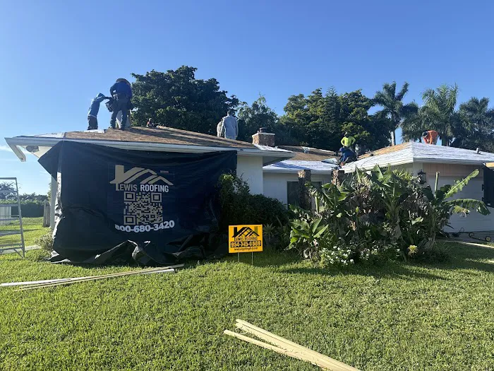 Lewis Roofing Picture 1