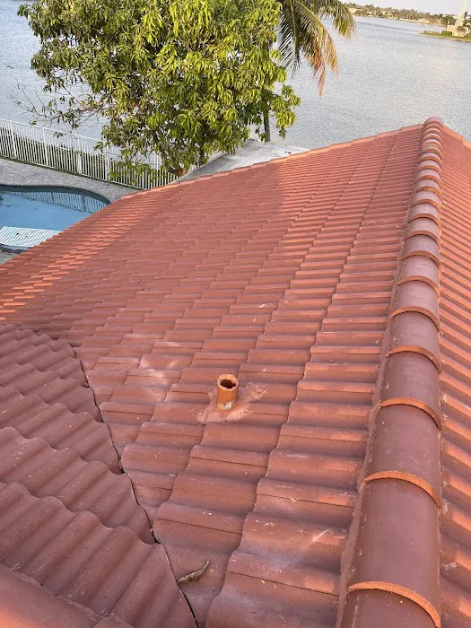 Apex Roofing & Maintenance Picture 2