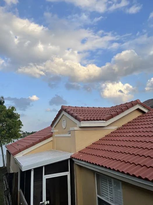 Apex Roofing & Maintenance Picture 3