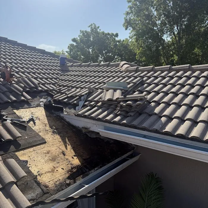 GH ROOFING CORP Picture 4