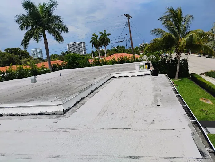 International Roofing INC, Experienced roofers Picture 1