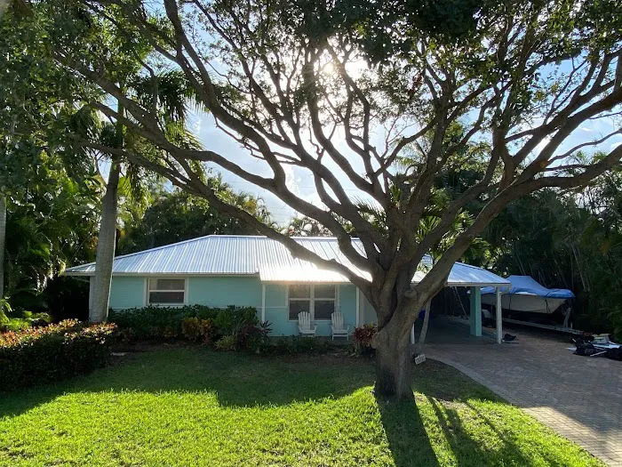 Metal Roofing Contractors Picture 2