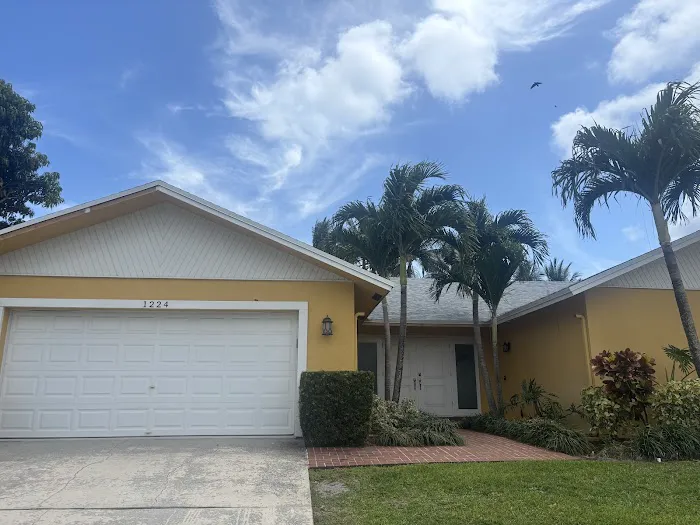 Dan the Shingle Man Roofing Picture 2