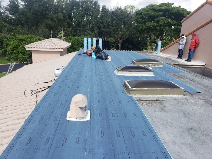 GRATITUDE REPAIR ROOFING Picture 4