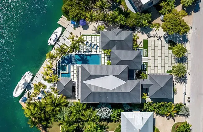 GENIUS ROOFING SOLUTIONS LLC Picture 2