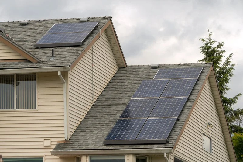 How Solar Panels Affect Your Roof – What You Need to Know