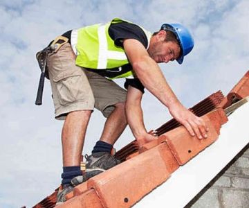 How to Find a Reliable Roofing Contractor Near You | Pro Found Roofing Guide