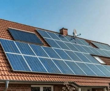 How Solar Panels Affect Your Roof – What You Need to Know