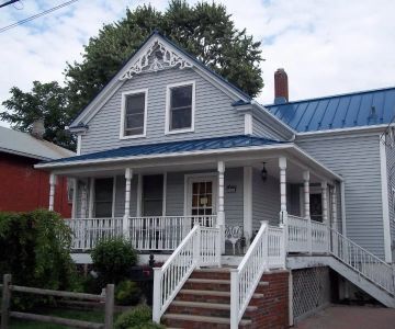 How to Choose a Roof Color for a House with a Lot of Windows | Expert Tips