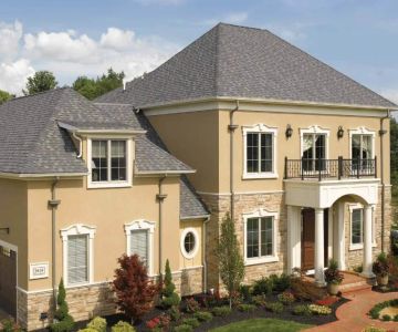 How to Choose the Right Roof Color for a House with a Lot of Windows