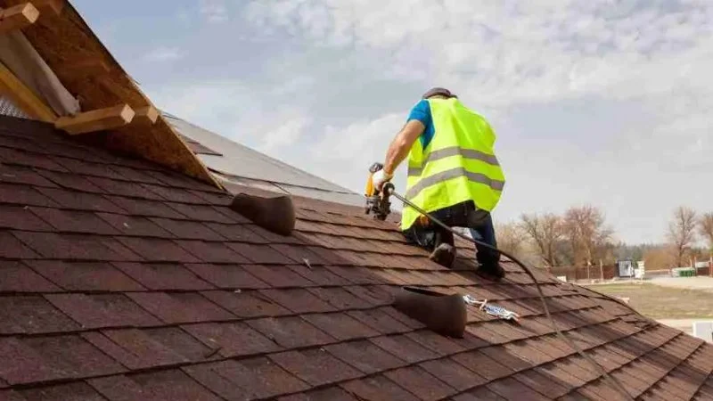 How to Choose a Roofing Contractor Who Offers Financing Options