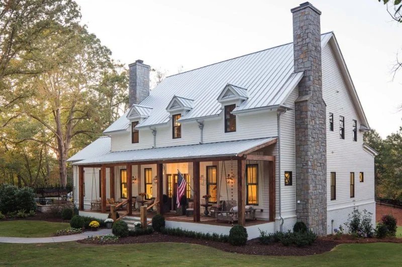 Best Roofing Materials for Farmhouses and Country-Style Homes