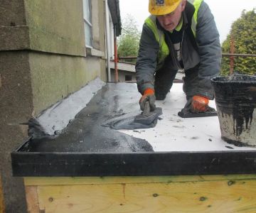 The Process of Installing Mastic Asphalt Roof for Traditional Flat Roofs