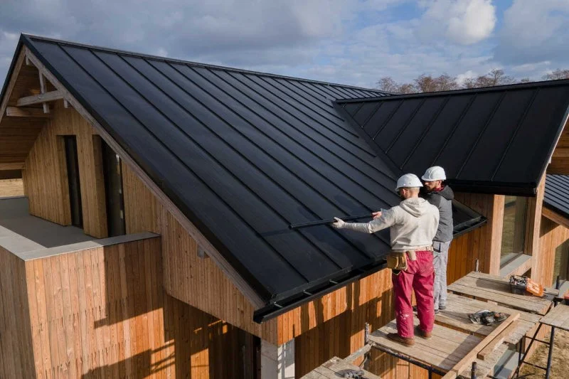 The Best Roofing Materials for Homes in Areas with Frequent Earthquakes