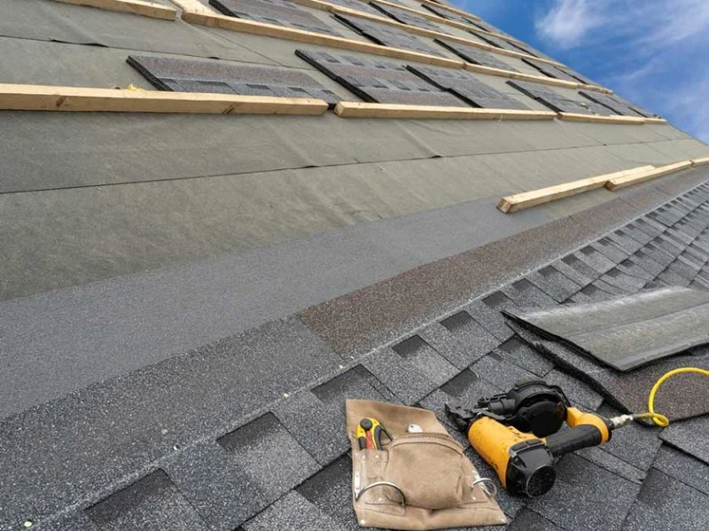 What is a Roofing Felt? Why Synthetic Underlayment is Becoming the New Standard