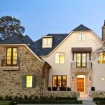 The Pros and Cons of a Jerkinhead Roof Design for a Unique Look