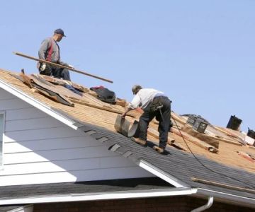 The Best Ways to Finance a New Roof: Loans, Insurance, and Payment Plans