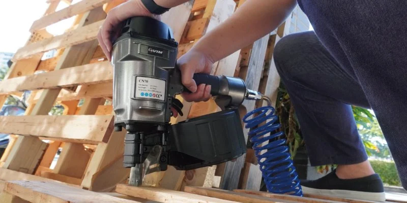 What is a Roofing Nail Gun? Why Coil Nailers are Preferred for Speed and Safety