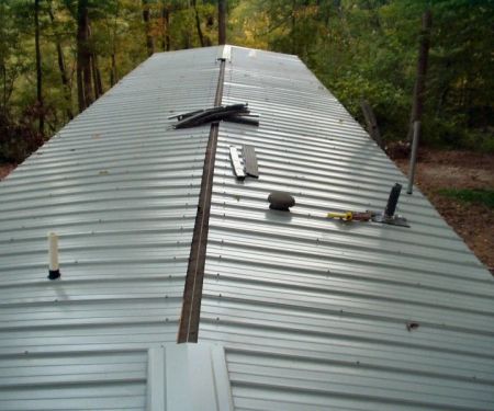 How to Repair a Leaking Roof on a Mobile Home with a Metal Roof