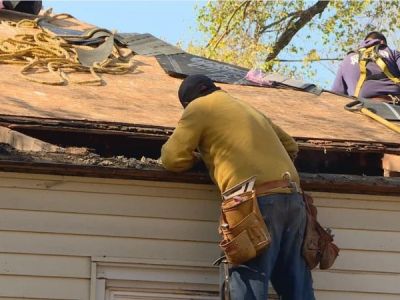 Red Flags When Hiring a Roofer: Warning Signs of a Scam or Bad Contractor