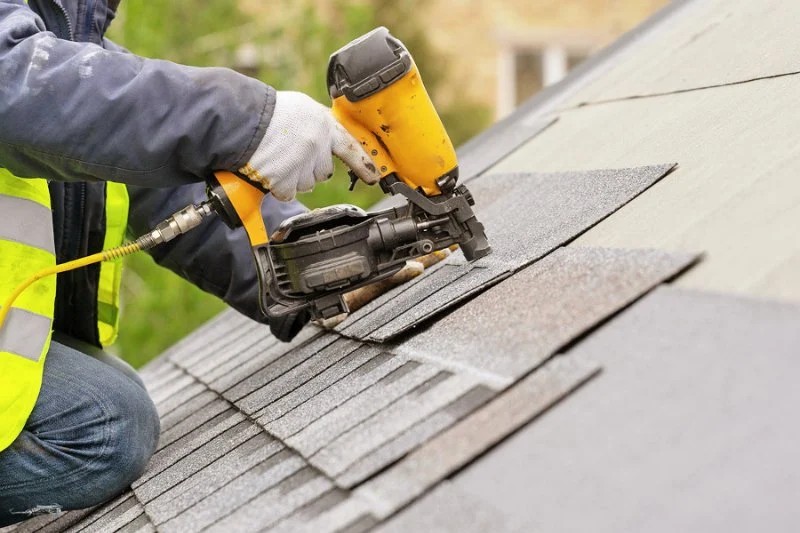 How to Choose a Roofing Contractor Who Uses Quality Materials from Reputable Brands