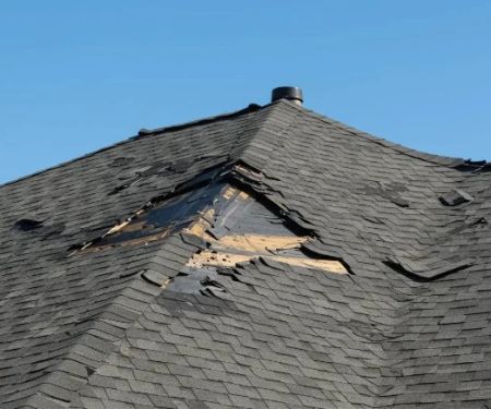 How to Make an Insurance Claim for a Roof That is Leaking Due to Age