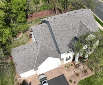 How to Choose the Right Shingle Color for Your Home