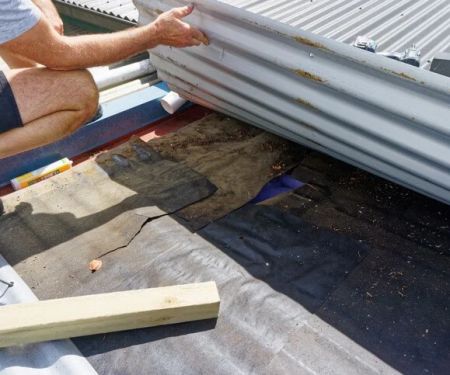 Signs Your Roof Deck Is Sagging: How to Identify and Fix the Issue