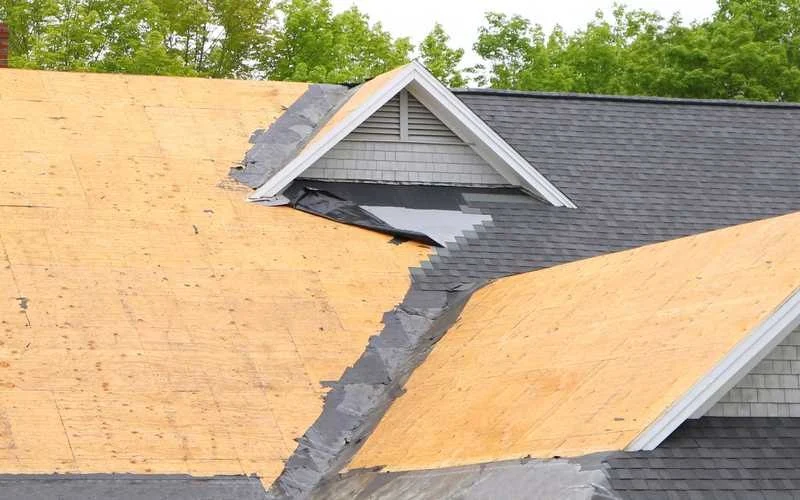 Common Roof Replacement Mistakes Homeowners Should Avoid