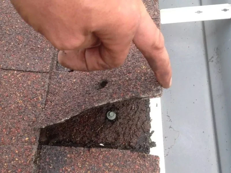 Determining When Asphalt Shingles Should Be Replaced