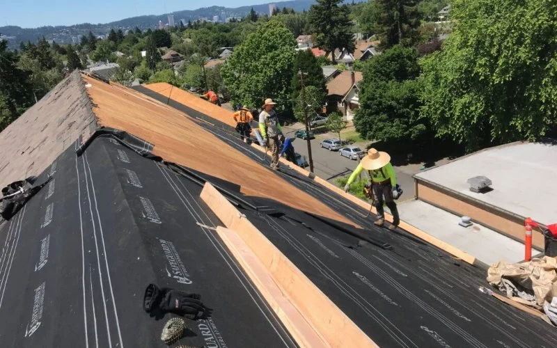Cost to Replace a Roof on a Rental Property: Key Factors and Estimates