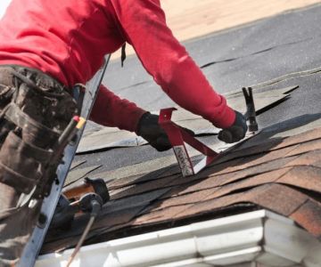 Emergency Roof Repair: Steps to Take When Your Roof Starts Leaking